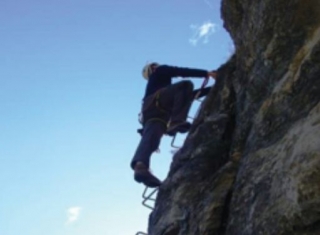 escalando a la cima.jpg